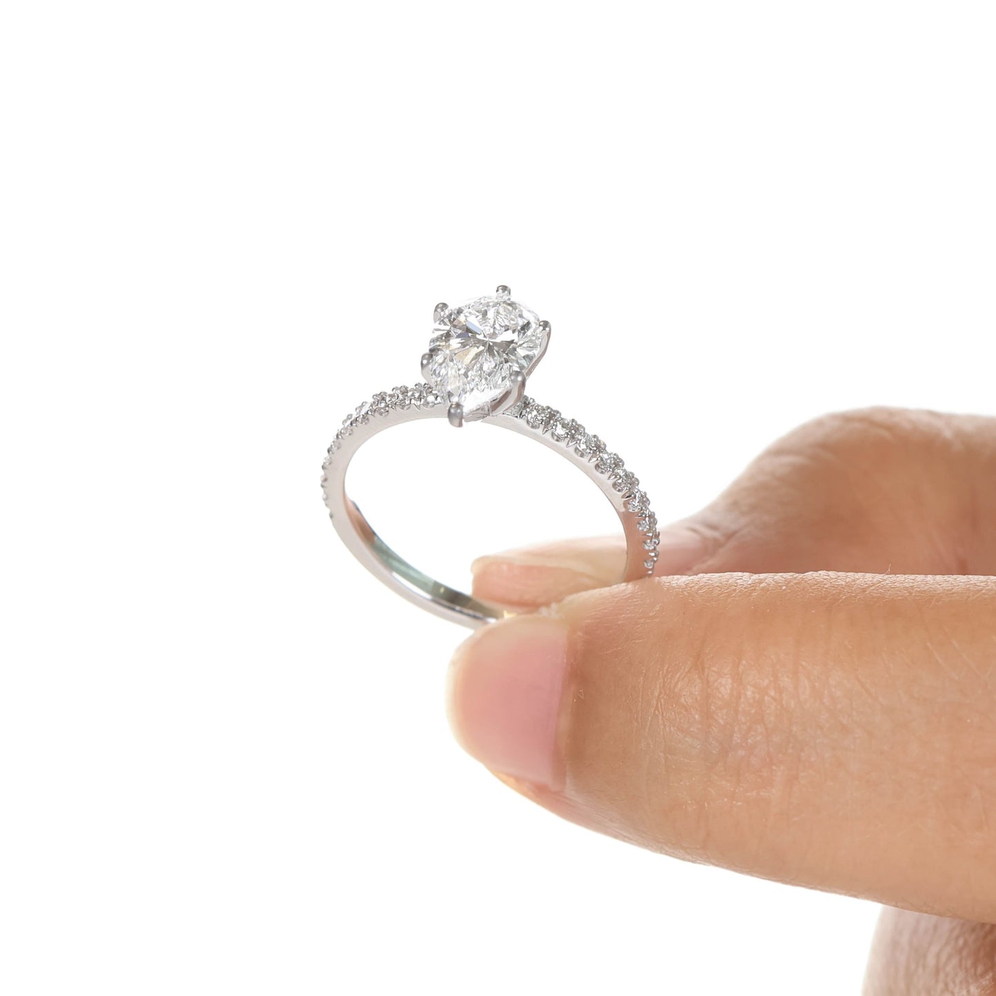 Delicate Blythe Pear 1-carat White Gold