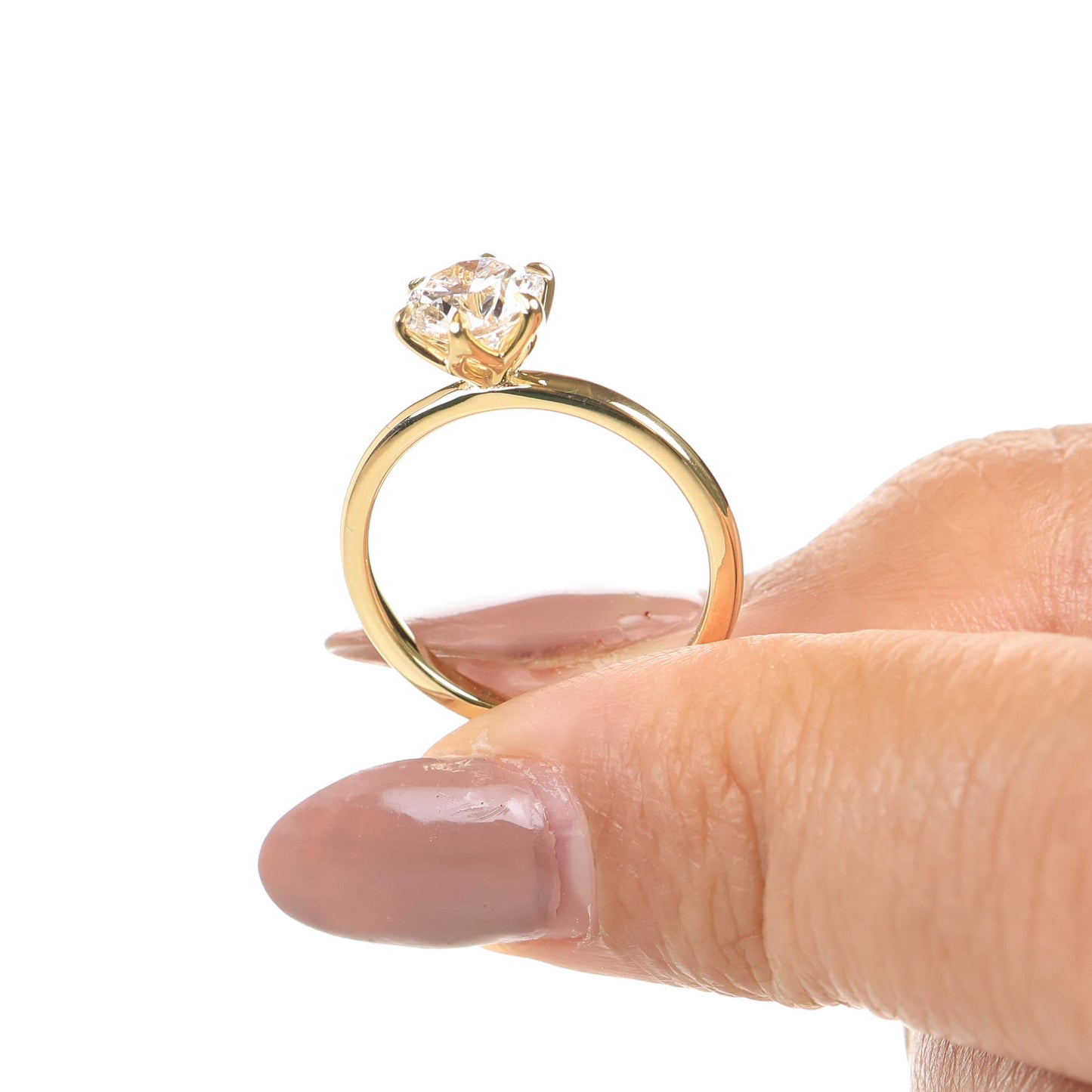 Delicate Hedwig 1-carat Yellow Gold