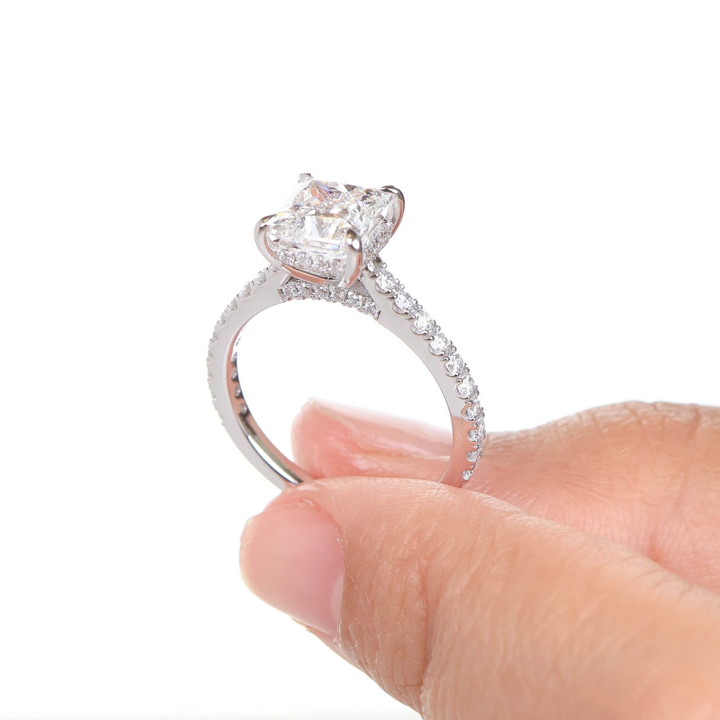 Linnaeus Princess 2-carat White Gold