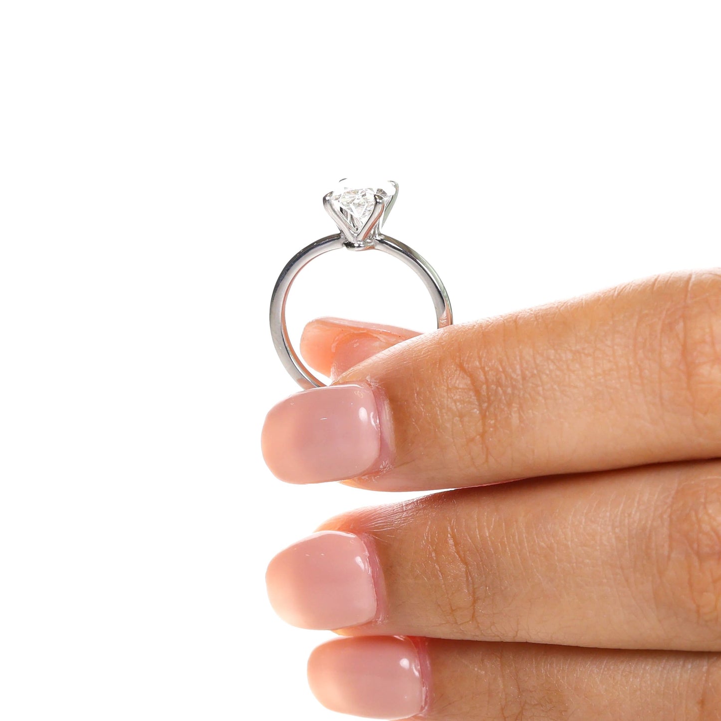 Hedwig Oval 1.50-carat White Gold