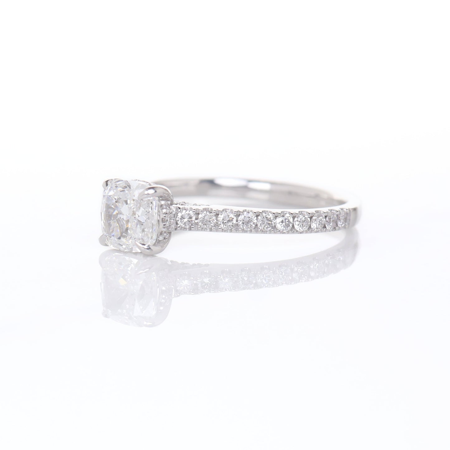 Linnaeus Square Cushion 1-carat White Gold