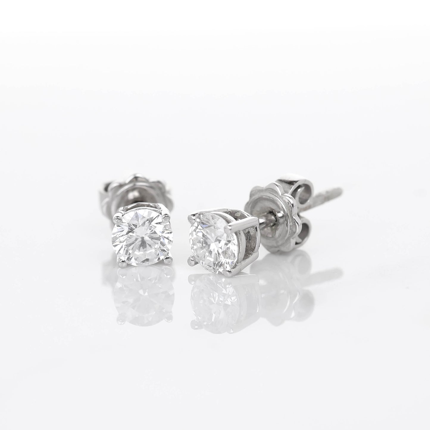 Stud Earrings 0.25-carat