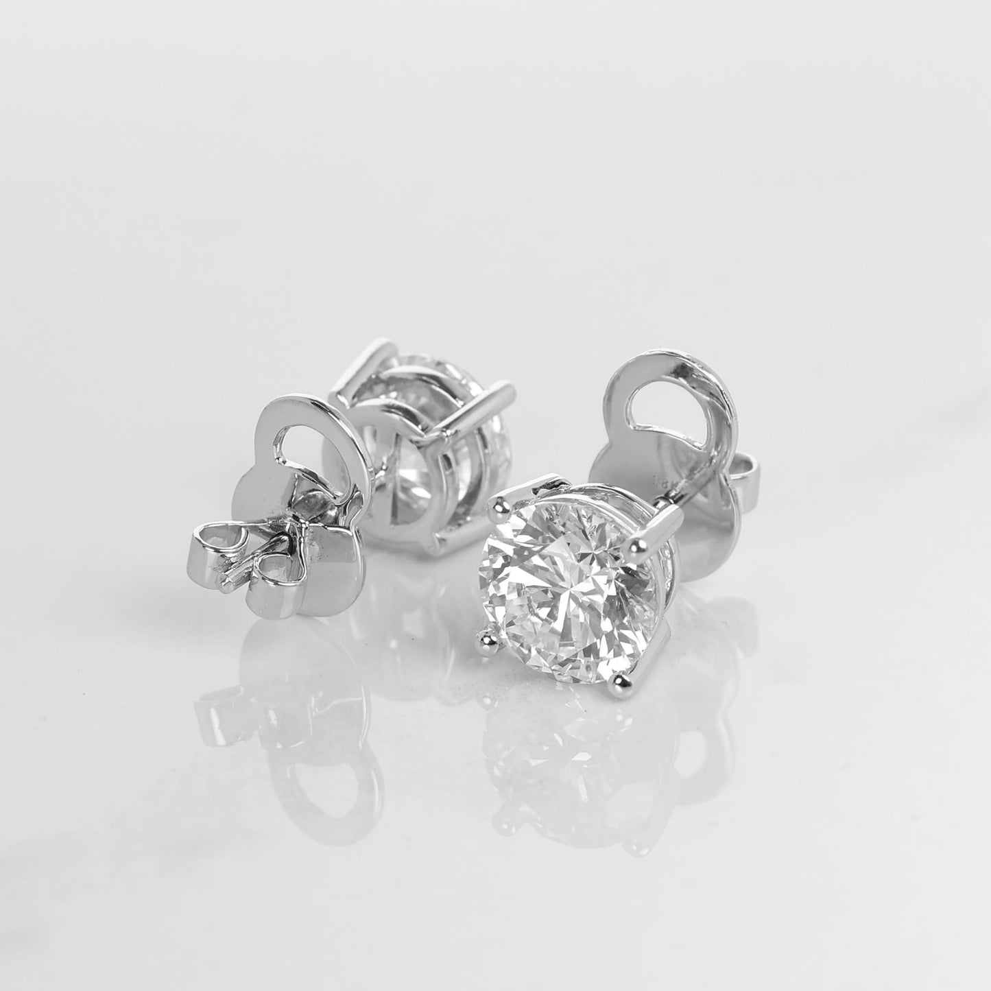Stud Earrings 2-carat