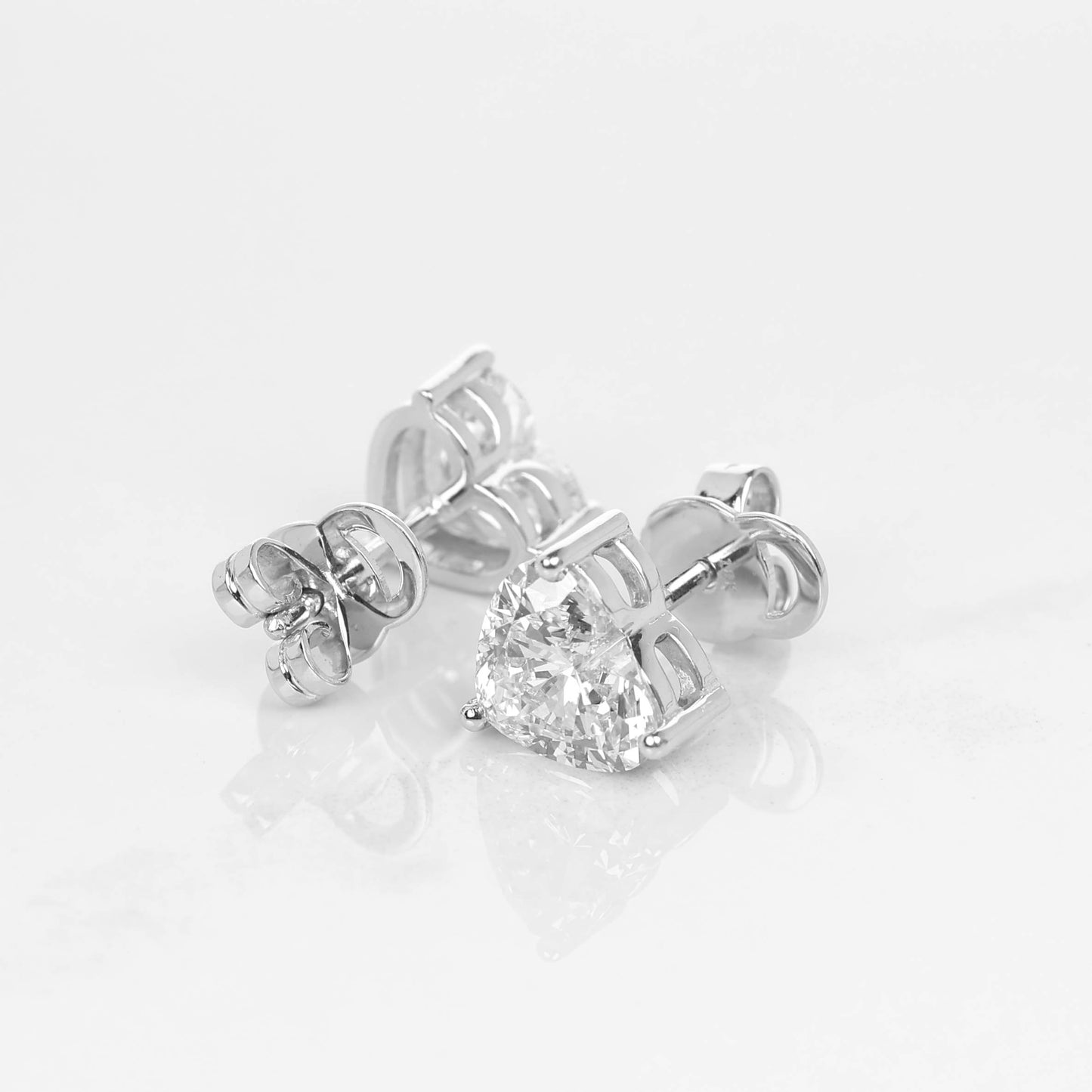 Stud Earrings Heart 2-carat
