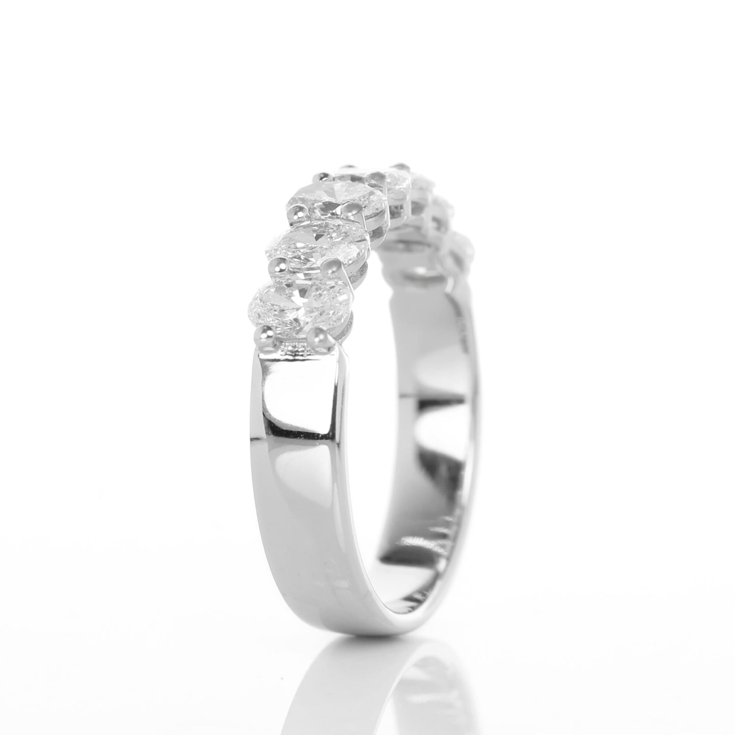 Oval 0.20ct Half-Eternity