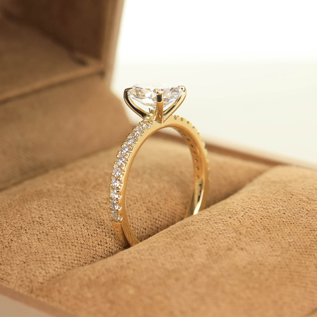 Delicate Blythe Oval 1-carat Yellow Gold