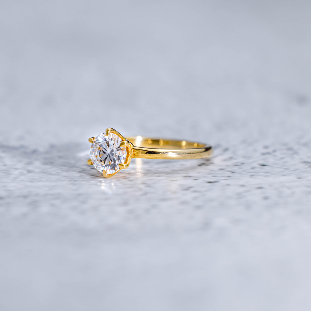 Hedwig 1-carat Yellow Gold