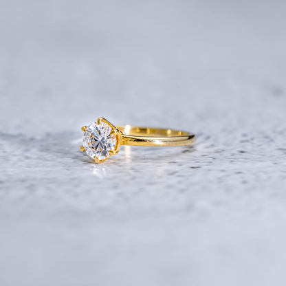 Hedwig 1-carat Yellow Gold