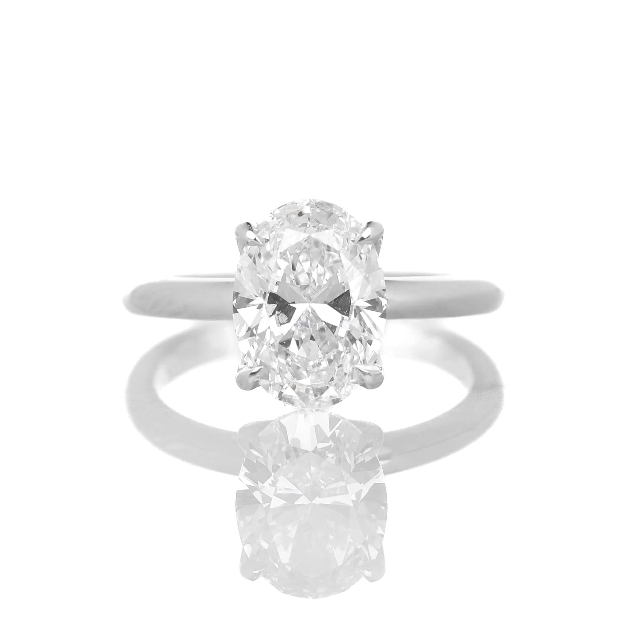 Hedwig Oval 2-carat White Gold