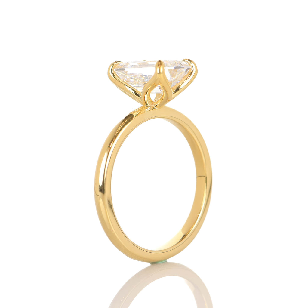 Hedwig Emerald 2-carat Yellow Gold