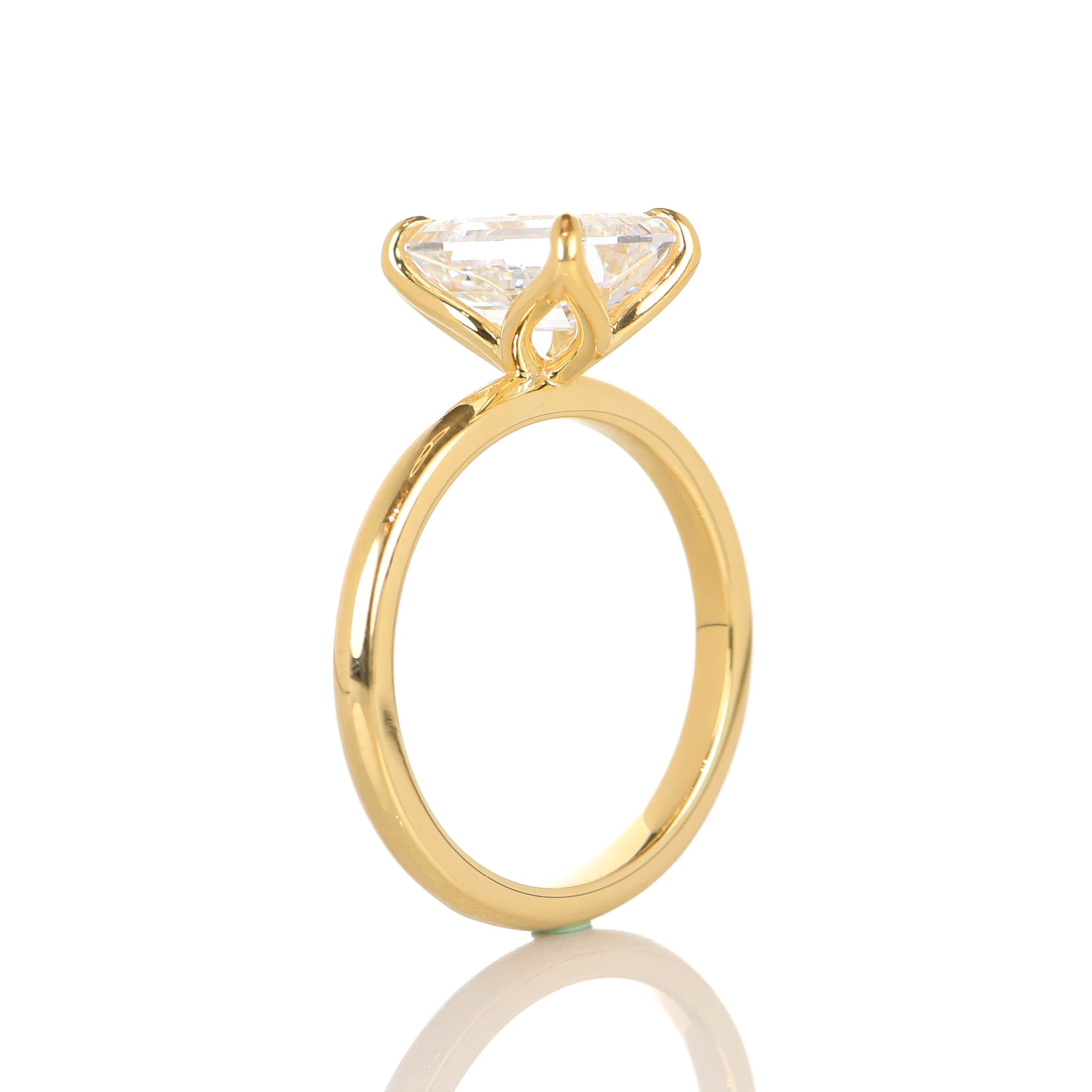 Hedwig Emerald 2-carat Yellow Gold