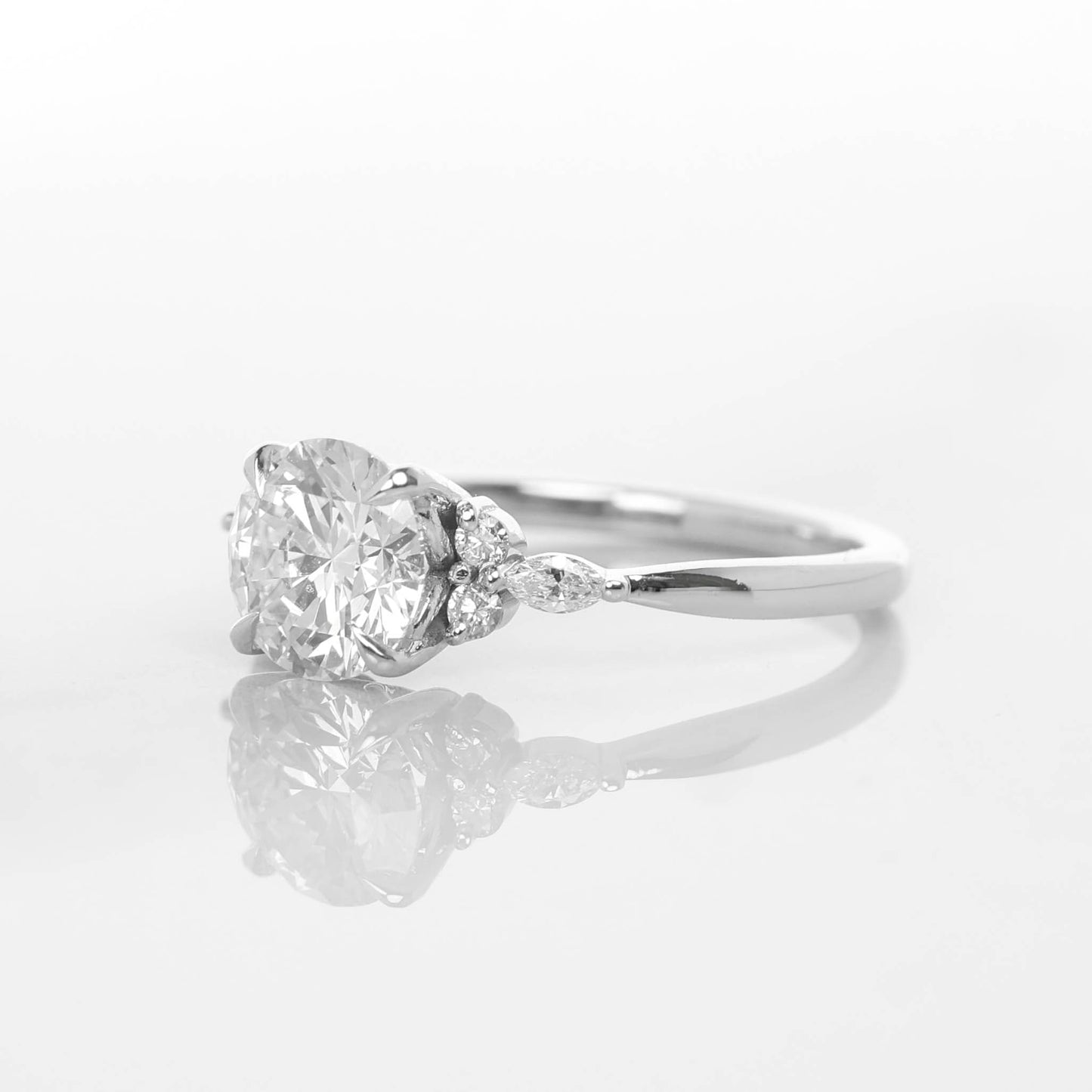 Peregrine 1-carat White Gold