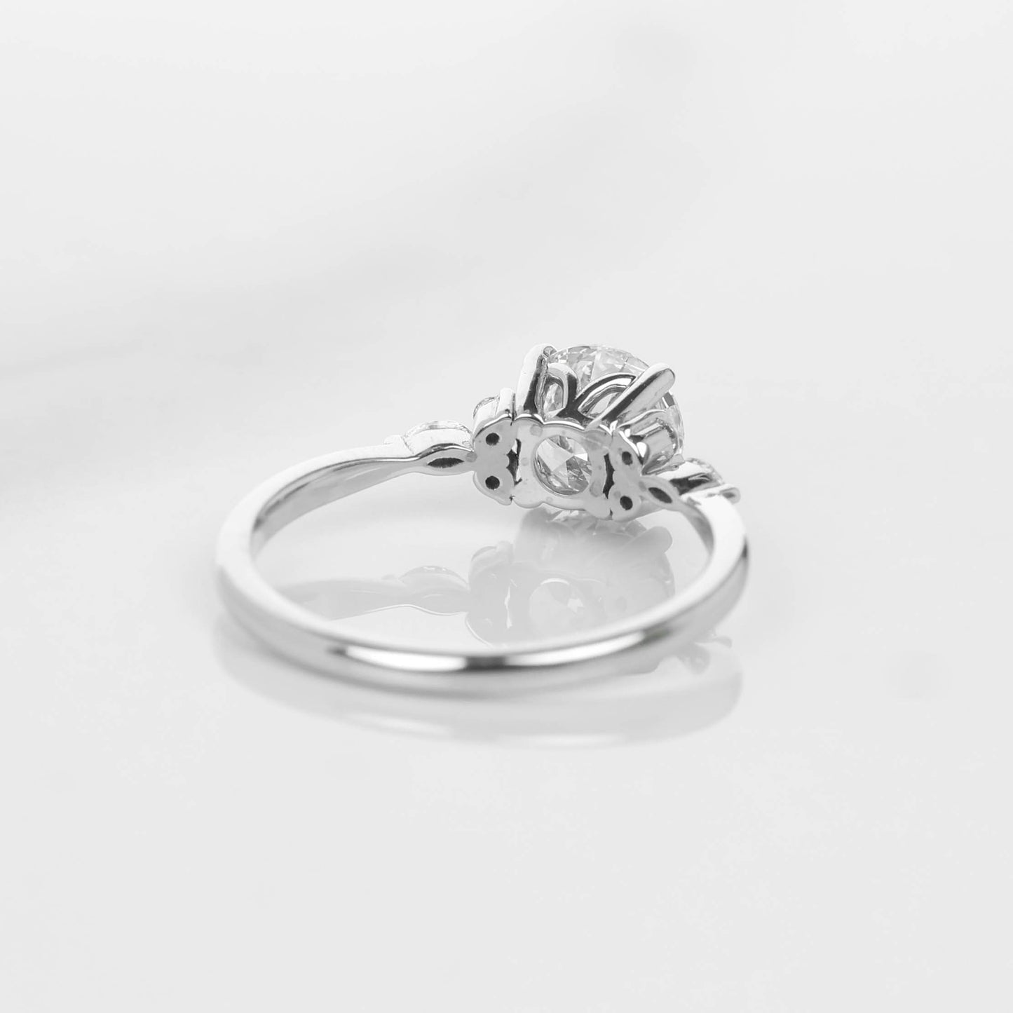 Peregrine 1-carat White Gold