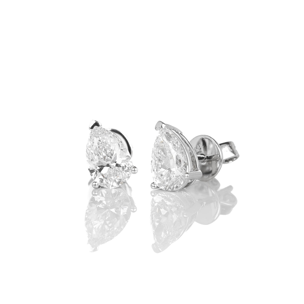 Stud Earrings Pear 1-carat