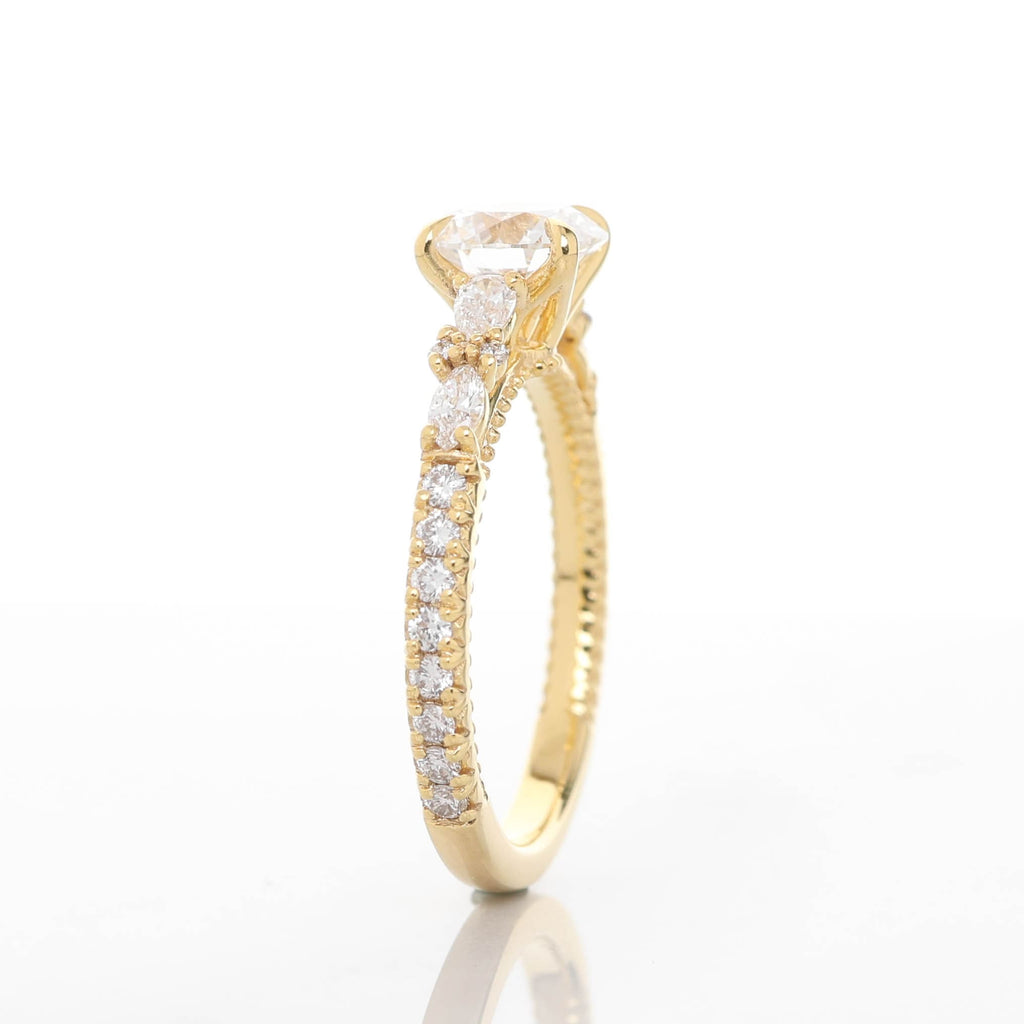 Munia 1-carat Yellow Gold