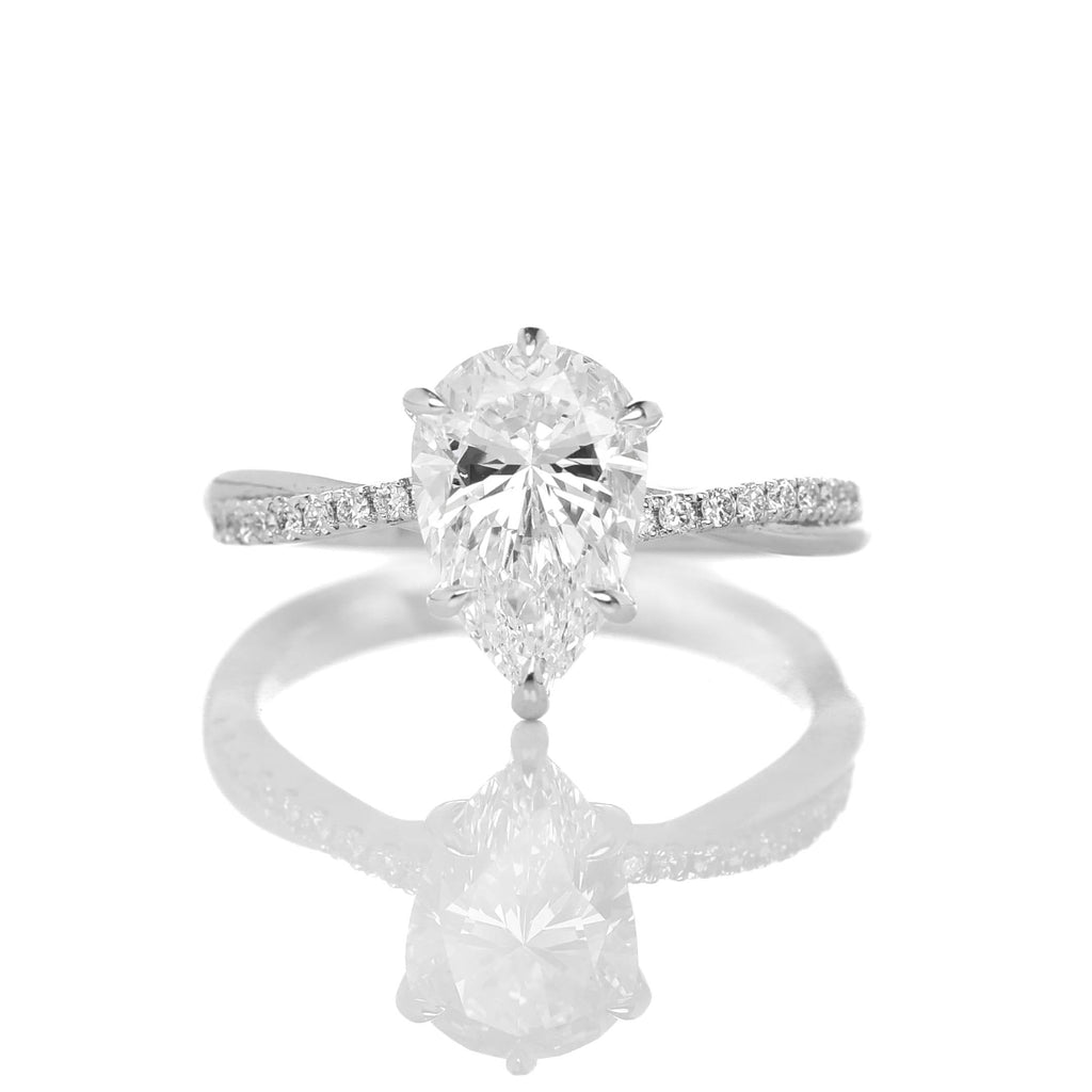 Wyvern Pear 1.5-carat White Gold