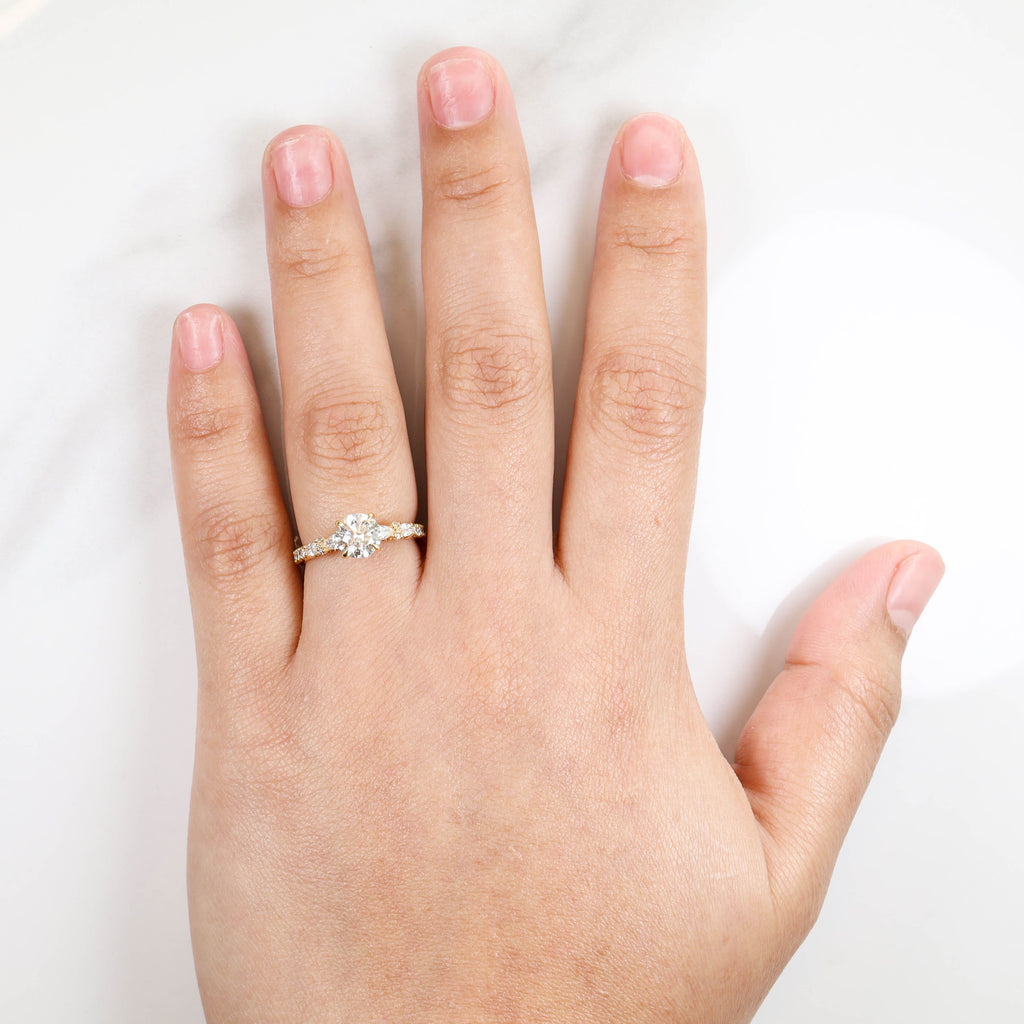 Munia 1-carat Yellow Gold