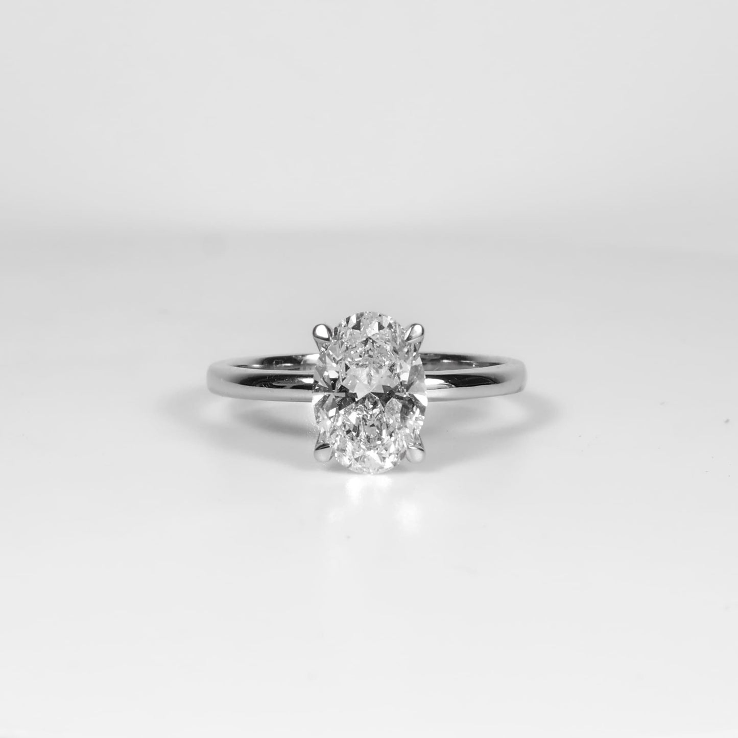 Hedwig Oval 1.50-carat White Gold