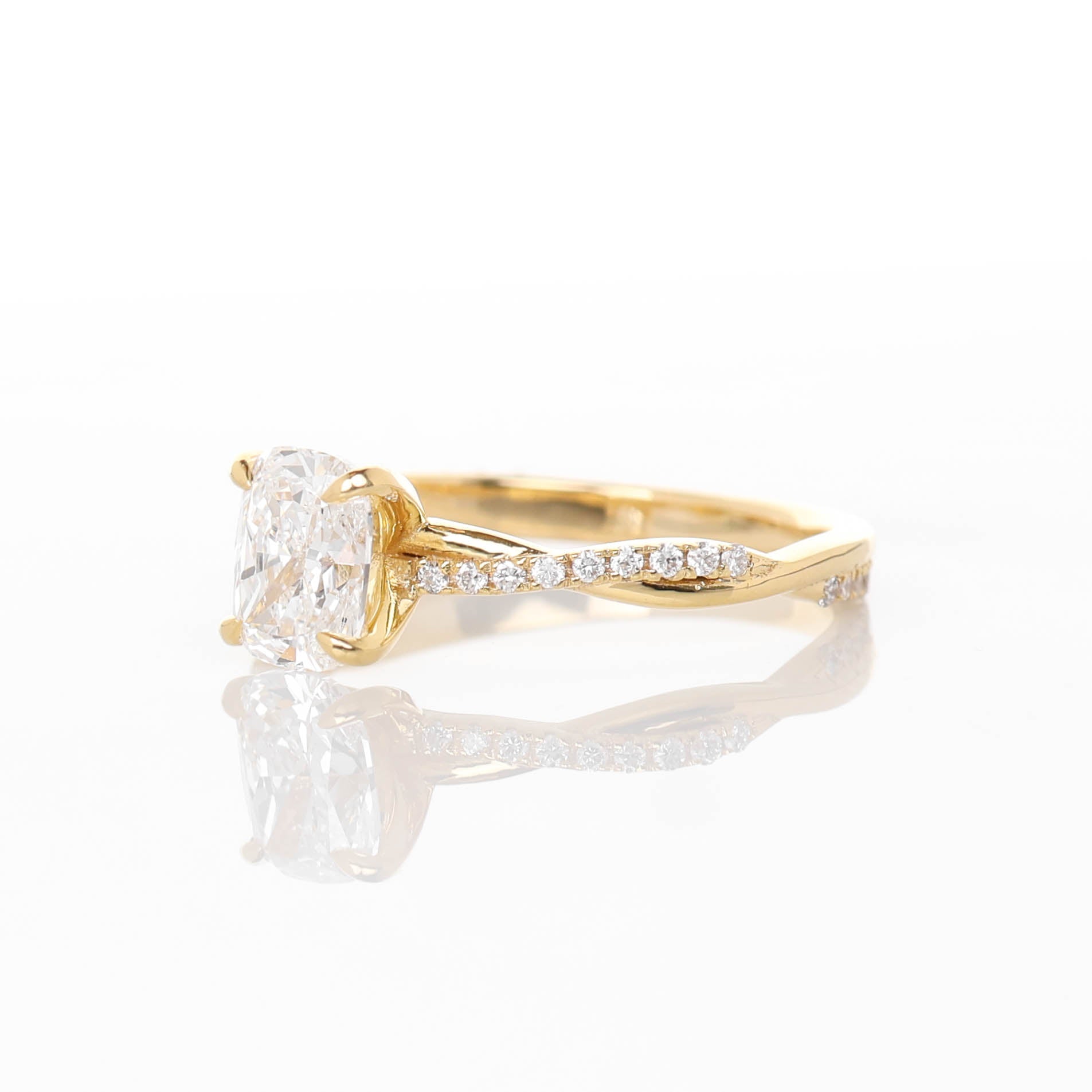 Wyvern Elongated Cushion 1-carat Yellow Gold
