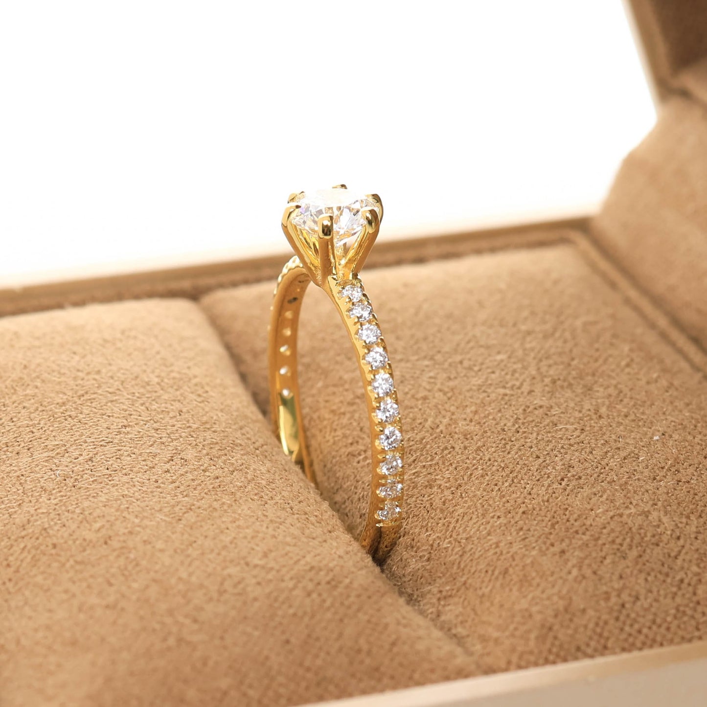 Delicate Blythe 0.50-carat White Gold