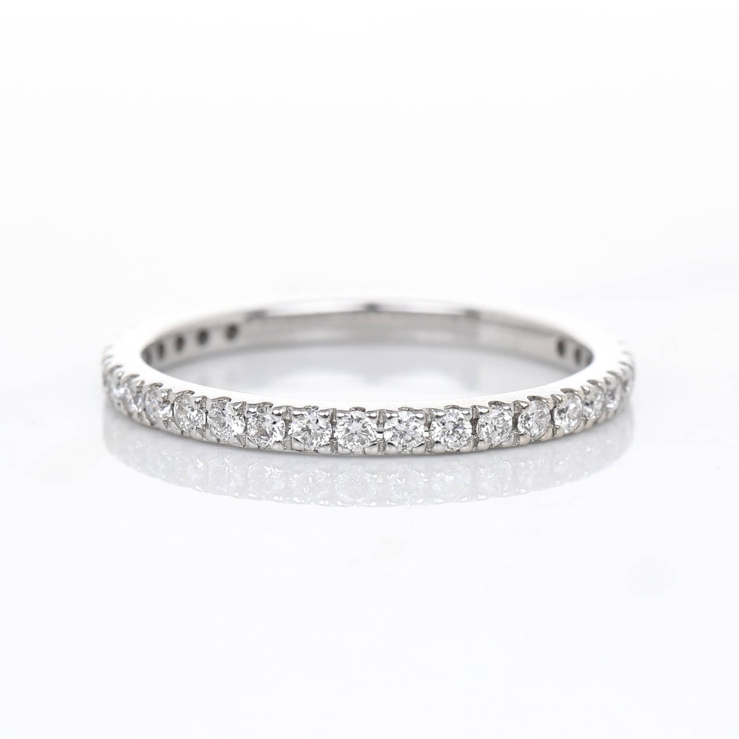 Scalloped Pavé 0.015ct