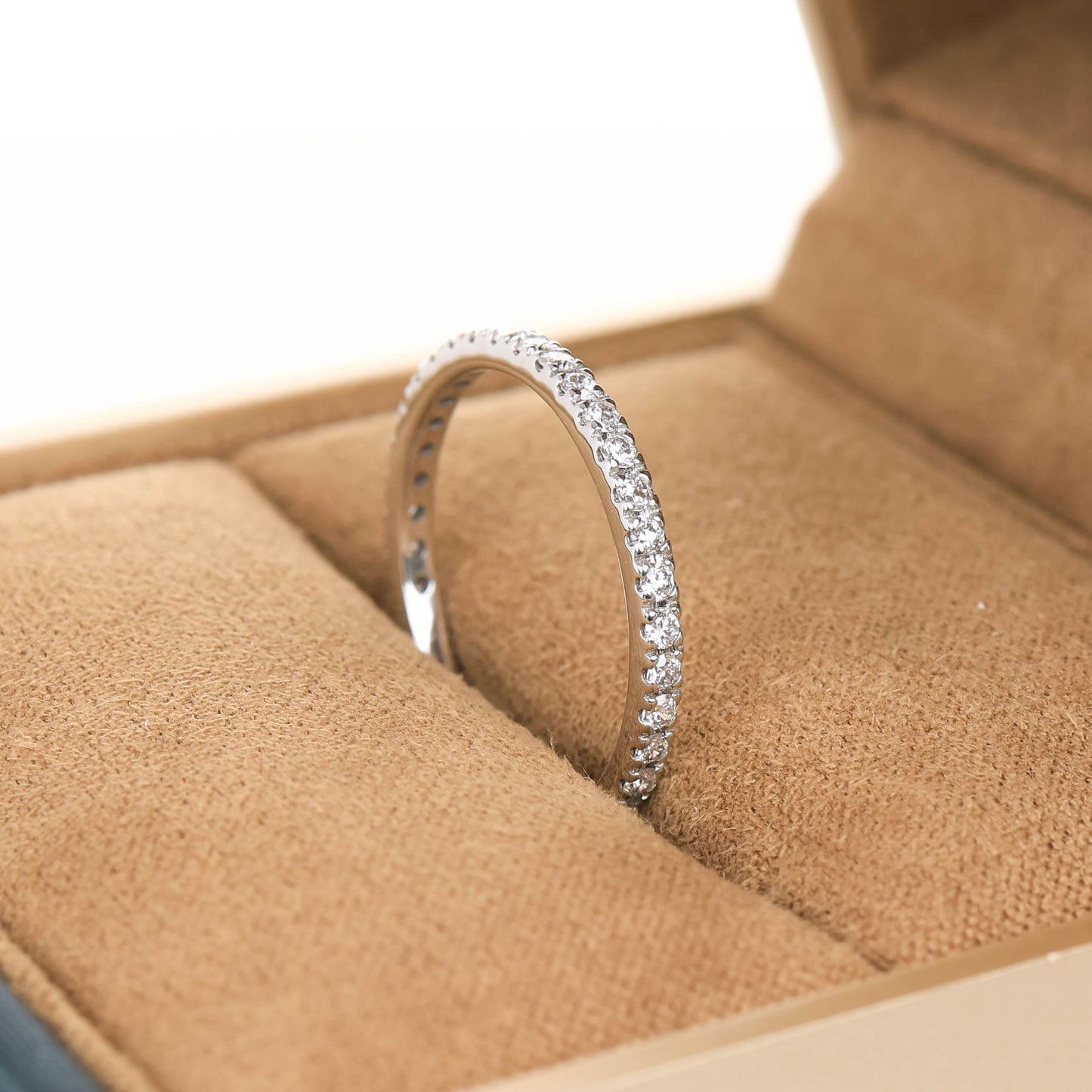 Scalloped Pavé 0.015ct