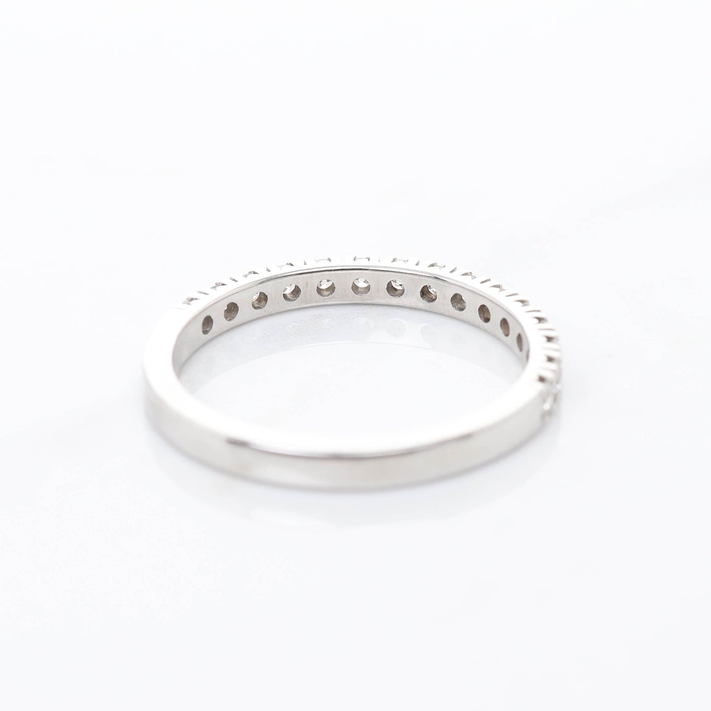 French Pavé 0.03ct