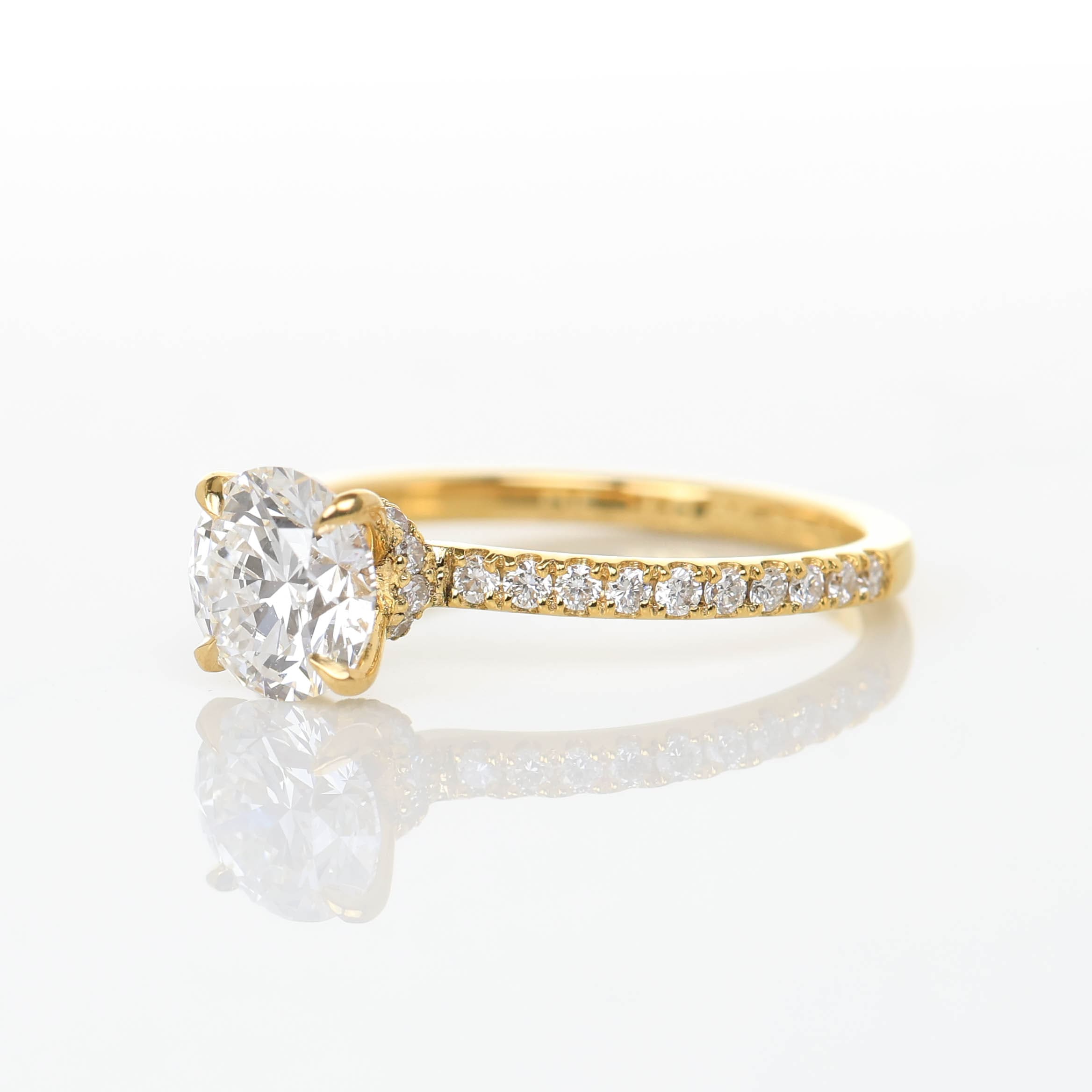 Altaria 1-carat Yellow Gold