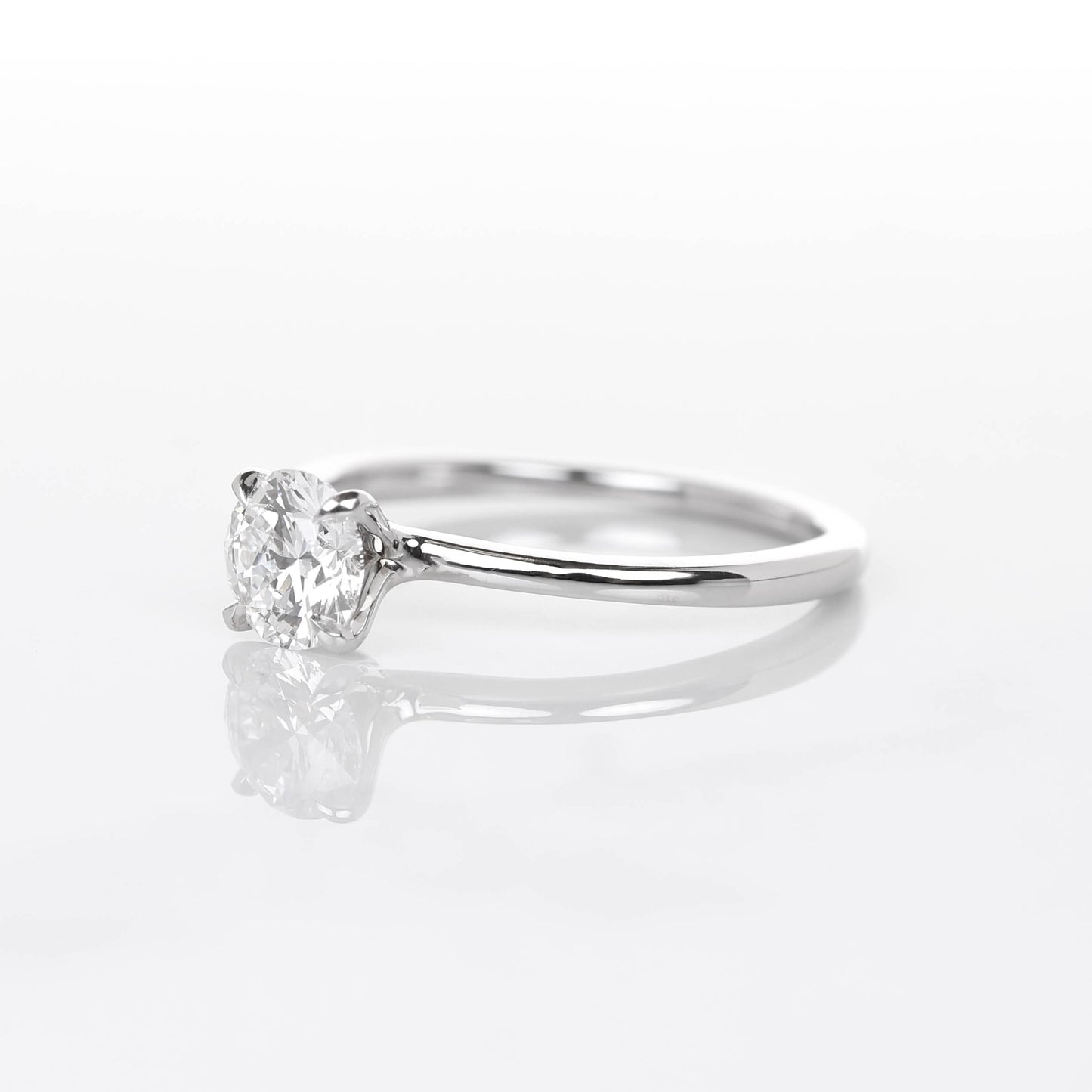 Delicate Iago 0.50-carat White Gold