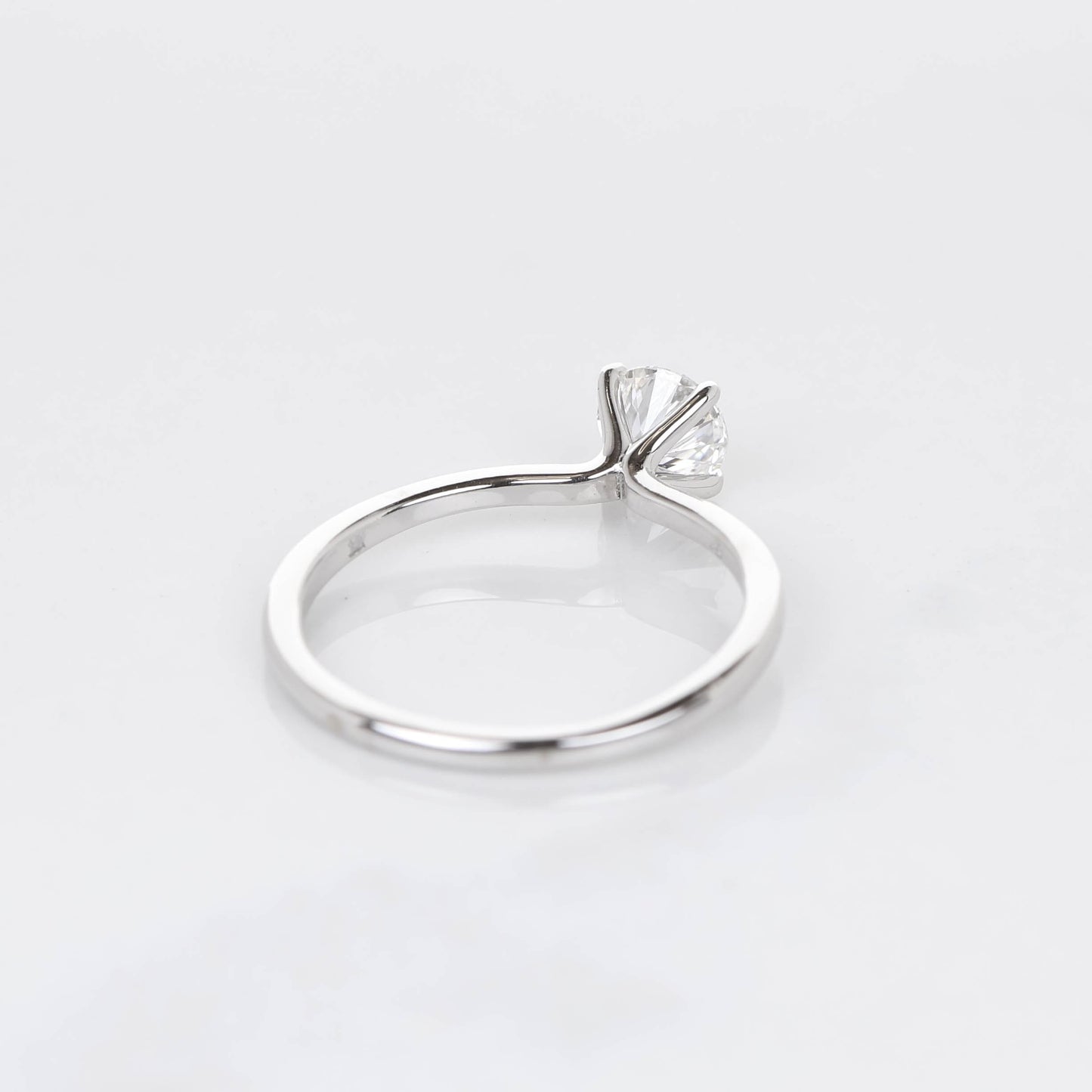 Delicate Iago 0.50-carat White Gold
