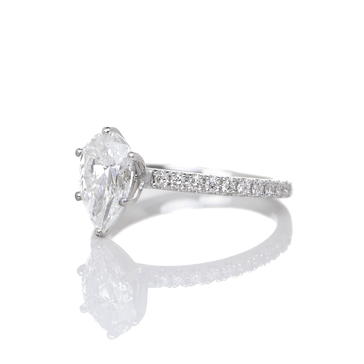 Delicate Blythe Pear 1-carat White Gold