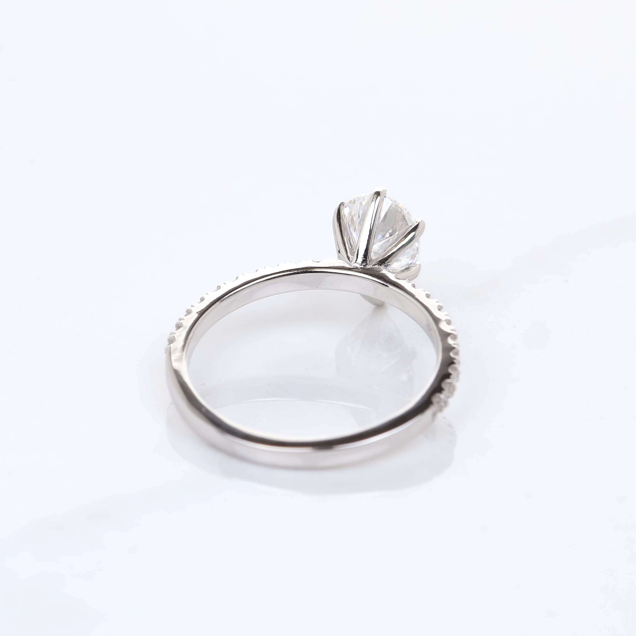 Delicate Blythe Pear 1-carat White Gold