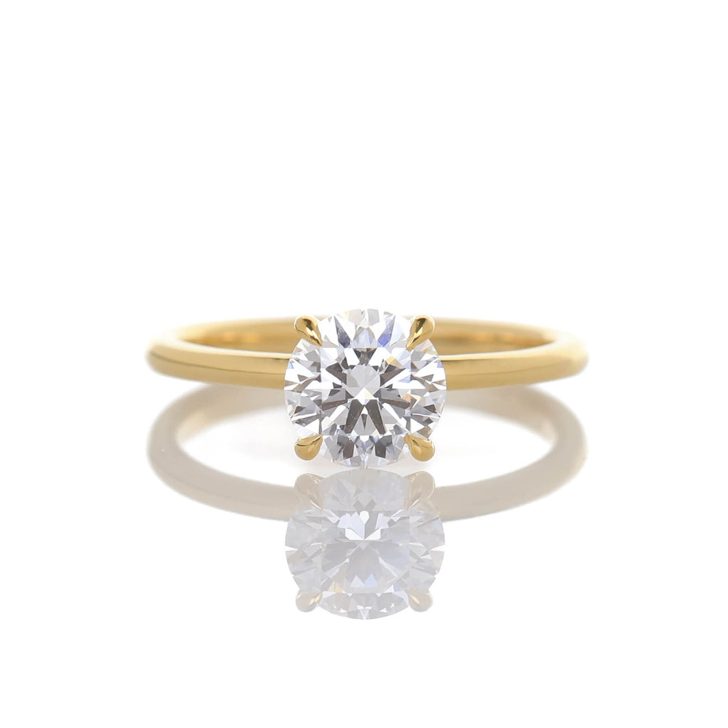 Delicate Iago 1-carat Yellow Gold