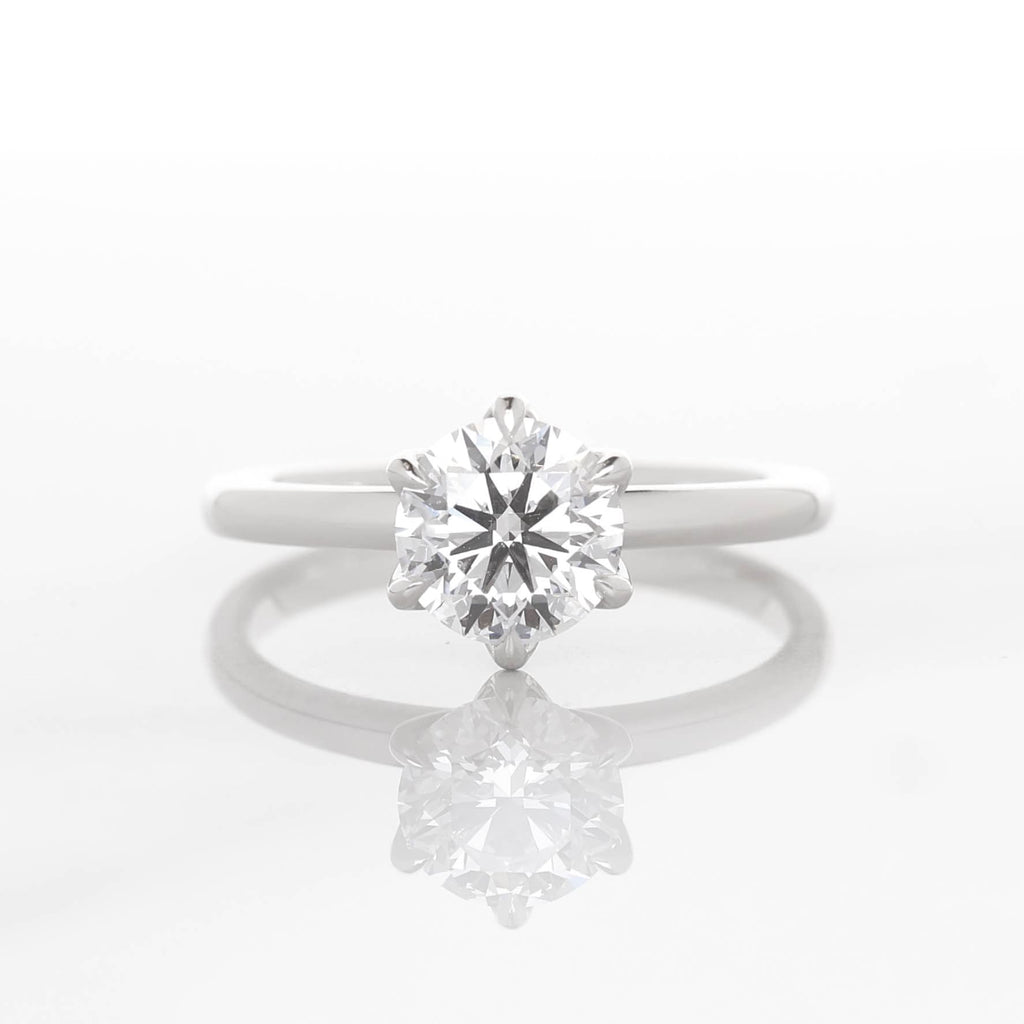 Delicate Hedwig 1-carat White Gold