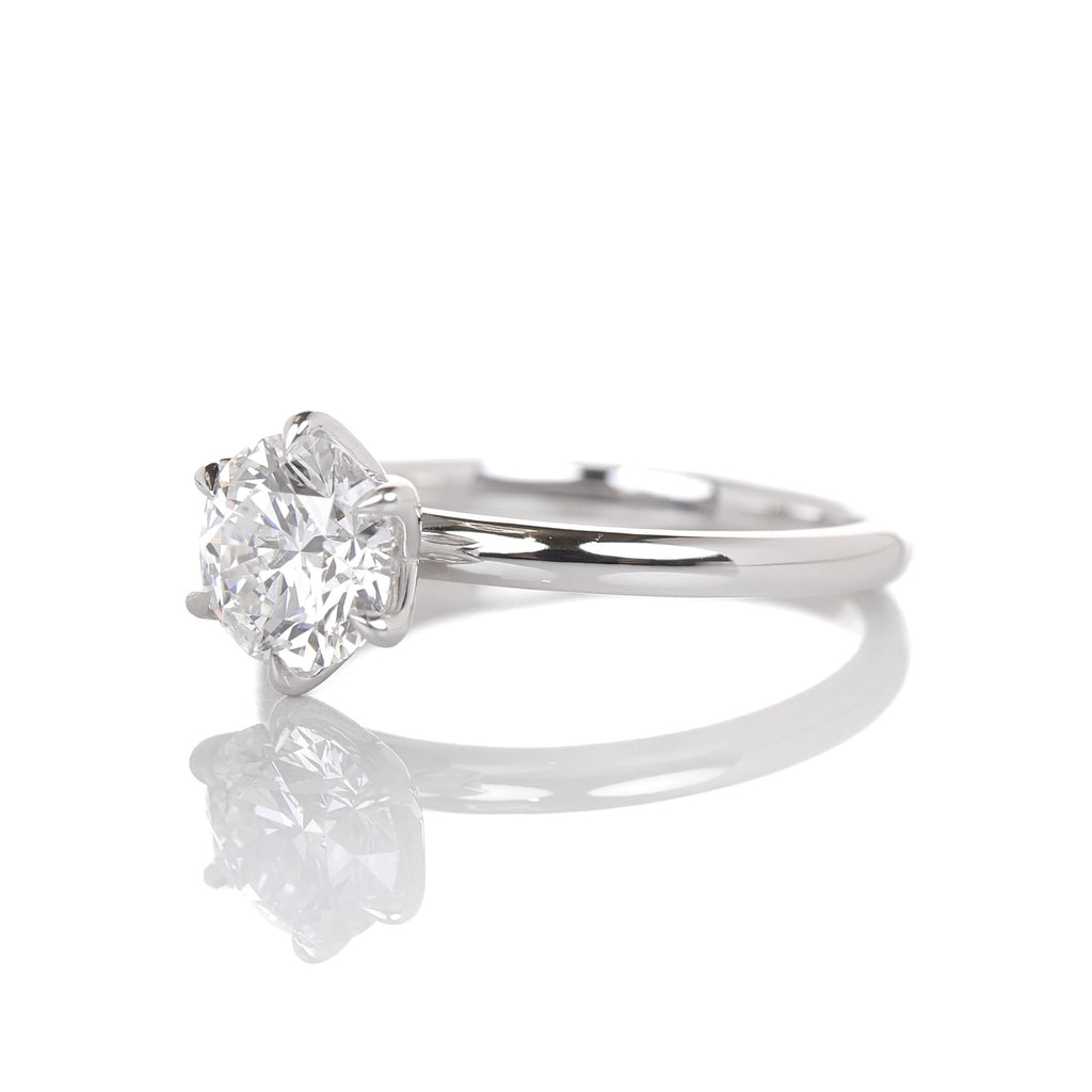 Delicate Hedwig 1-carat White Gold