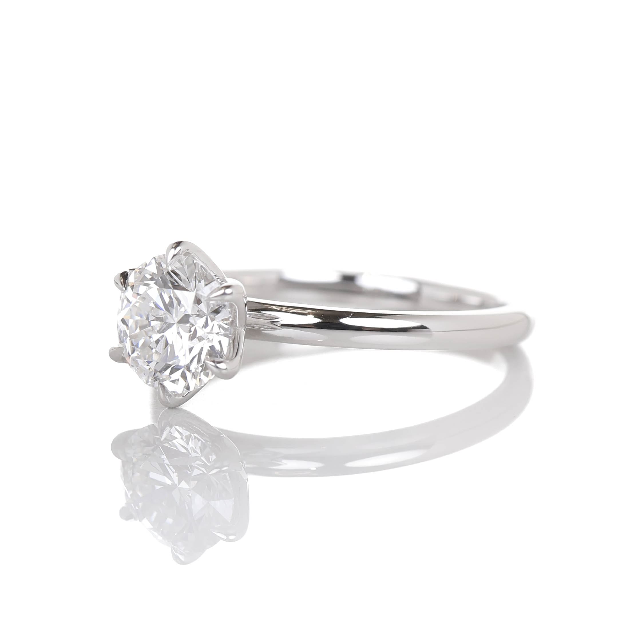 Delicate Hedwig 1-carat White Gold