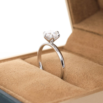 Delicate Hedwig 1-carat White Gold