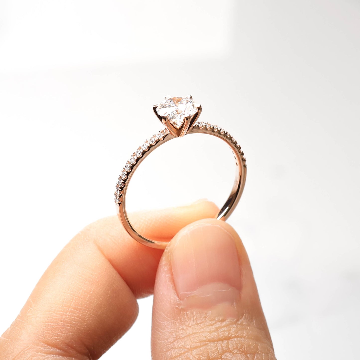 Delicate Blythe 1-carat Rose Gold