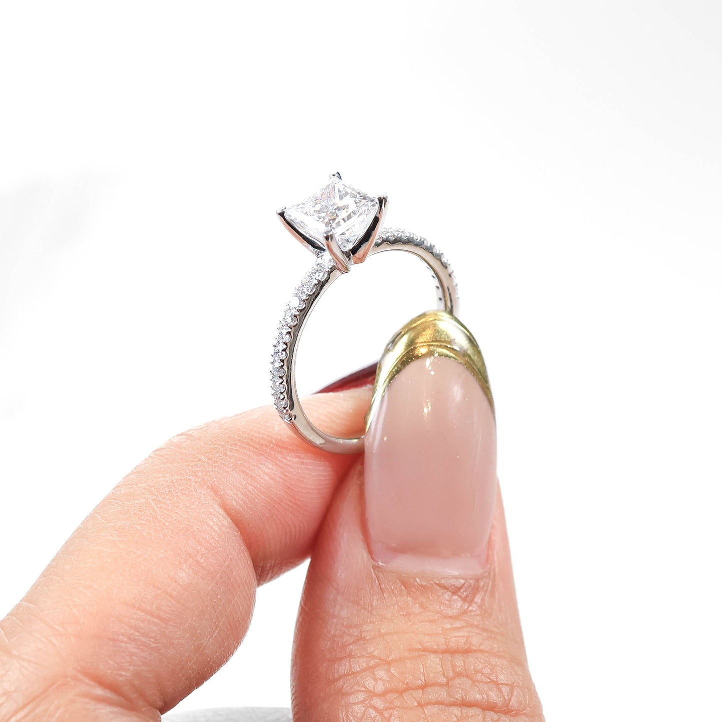 Delicate Blythe Princess 1-carat White Gold
