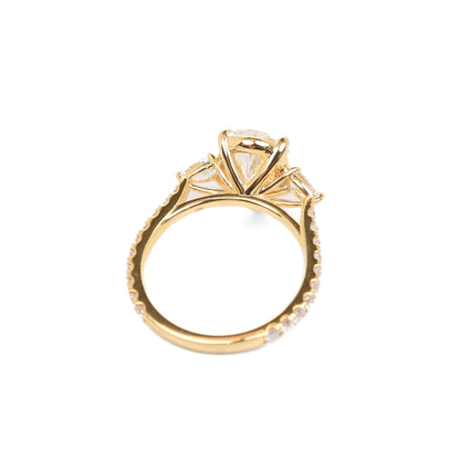 Canary Pear 3-carat Yellow Gold