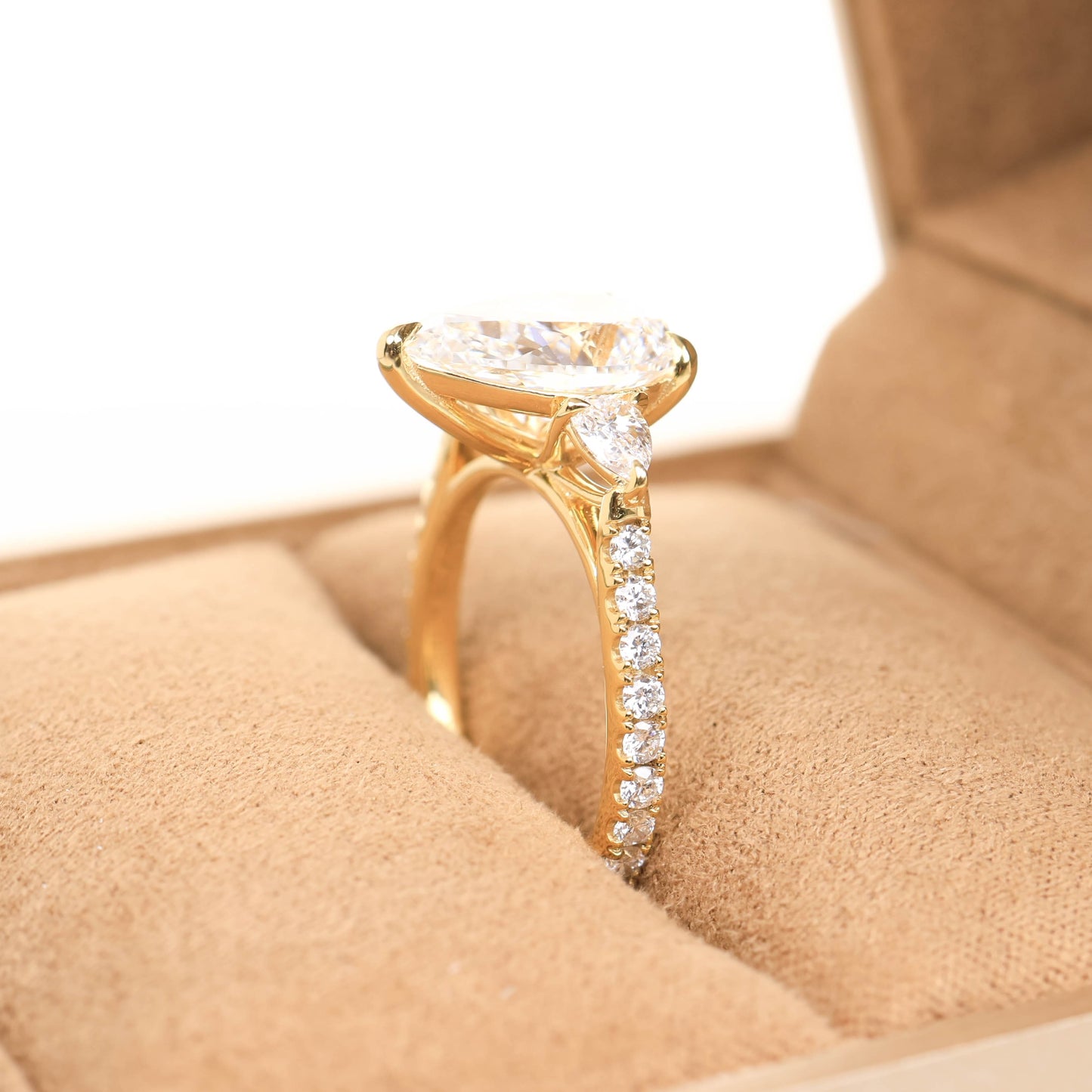 Canary Pear 3-carat Yellow Gold