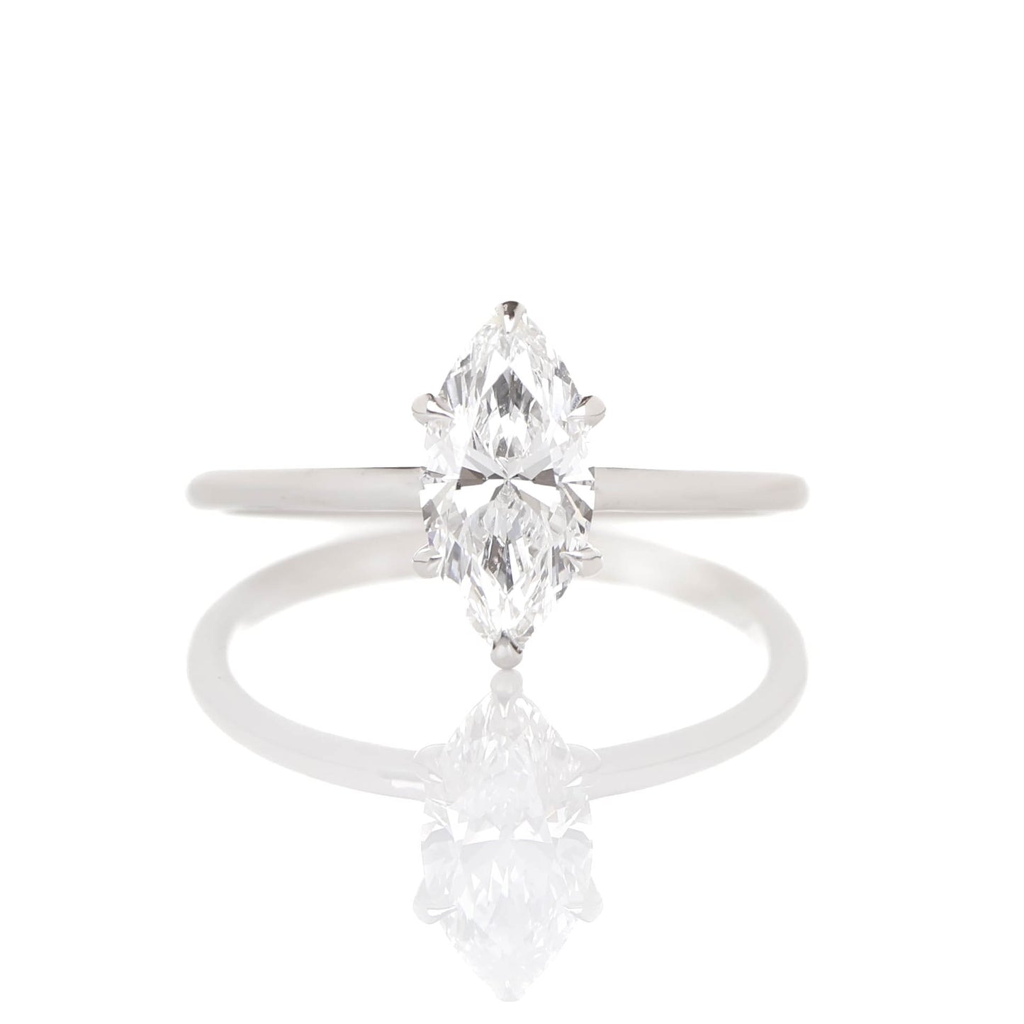 Delicate Iago Marquise 1-carat White Gold