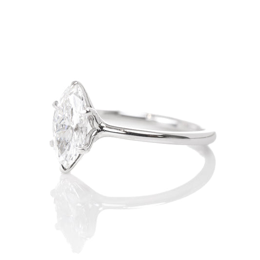 Delicate Iago Marquise 1-carat White Gold