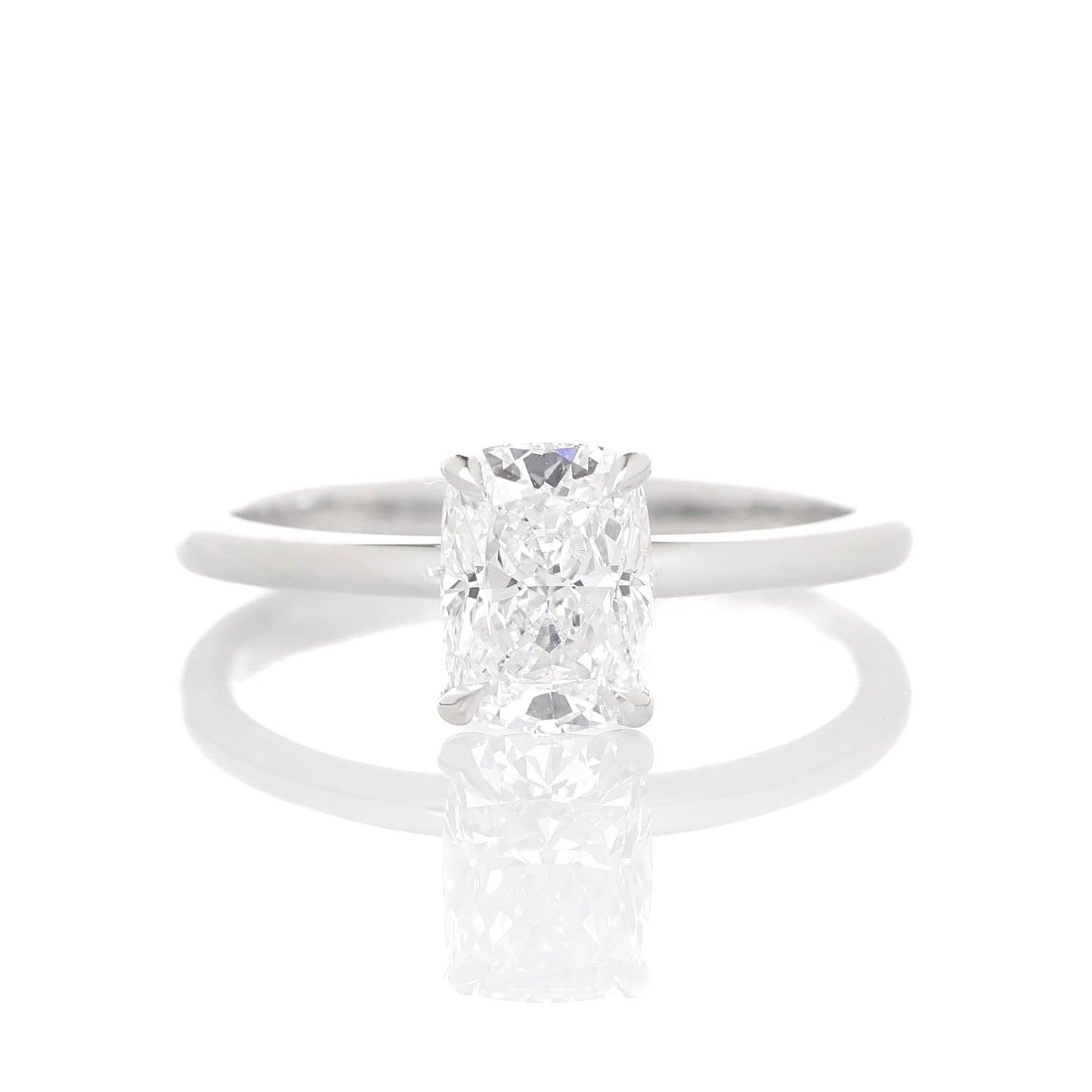 Delicate Iago Elongated Cushion 1-carat White Gold