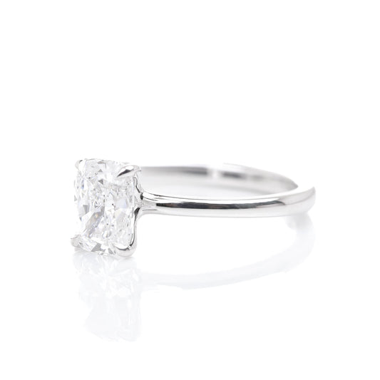 Delicate Iago Elongated Cushion 1-carat White Gold