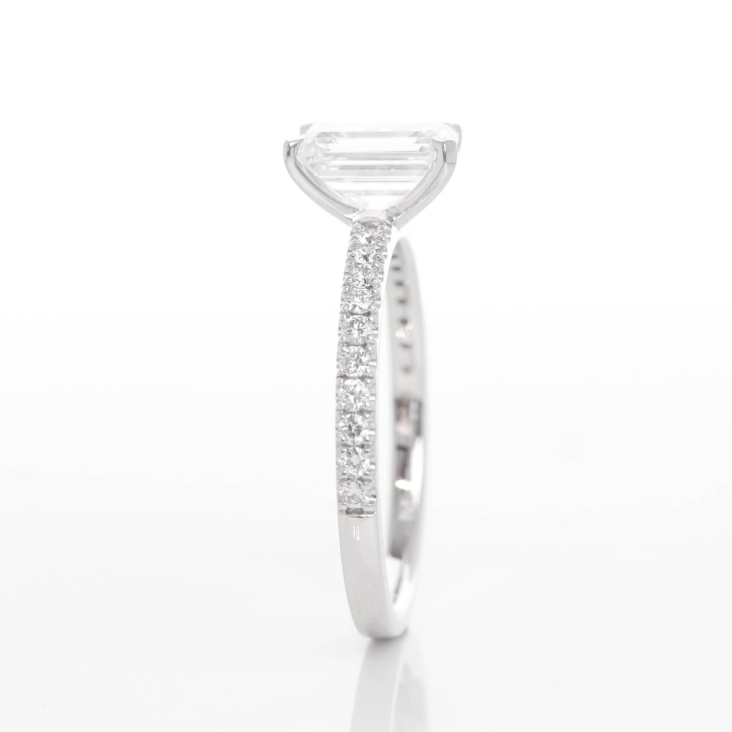 Delicate Blythe Emerald 1-carat White Gold