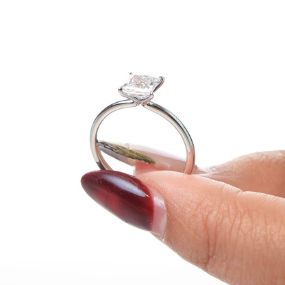 Delicate Iago Princess 1-carat White Gold