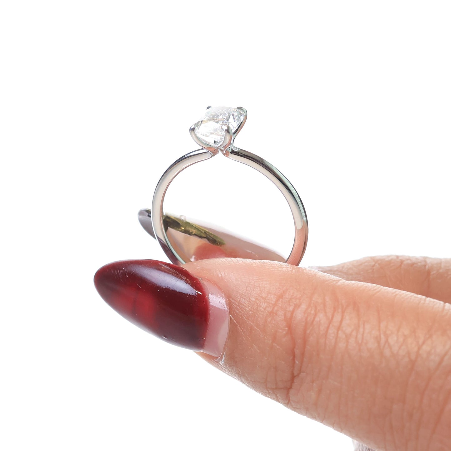 Delicate Iago Elongated Cushion 1-carat White Gold