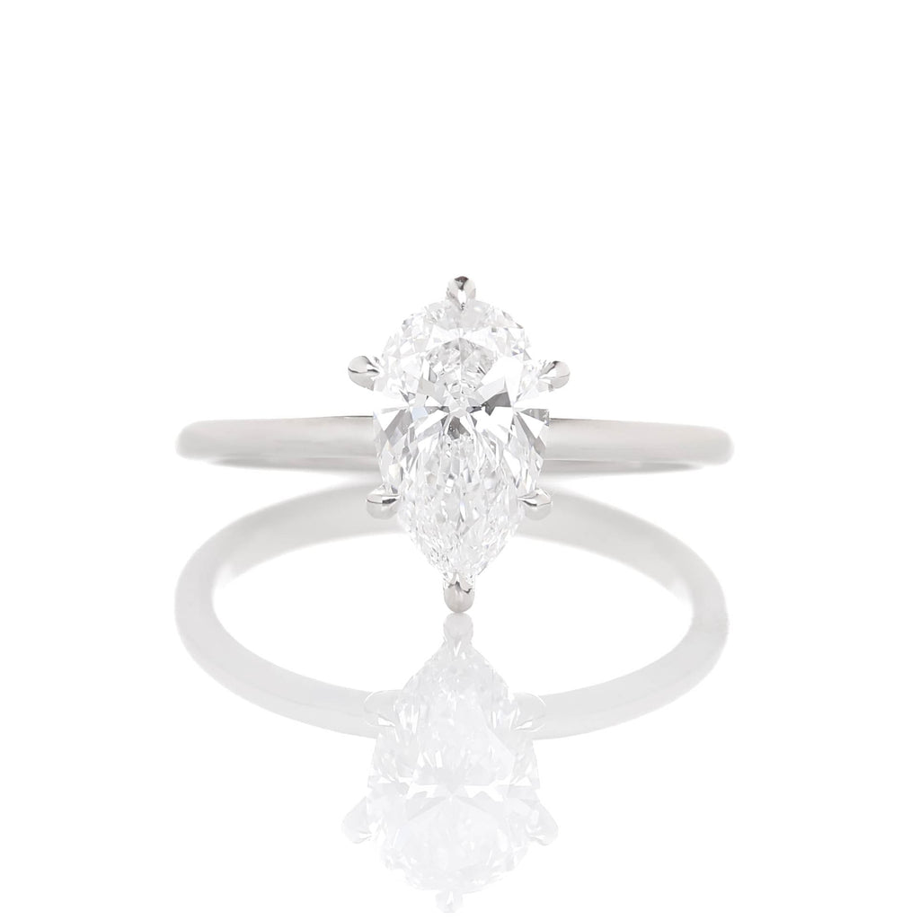 Delicate Iago Pear 1-carat White Gold