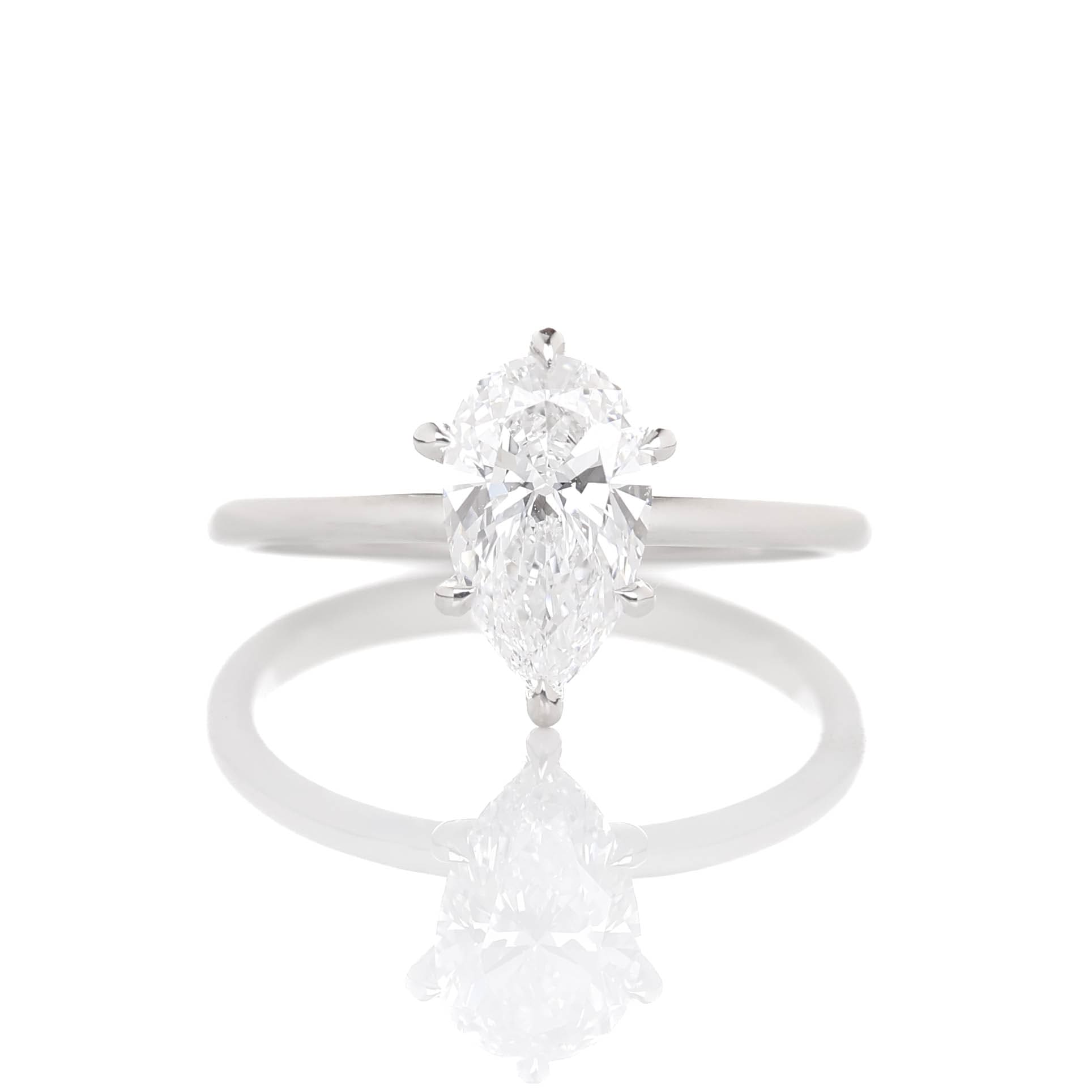 Delicate Iago Pear 1-carat White Gold